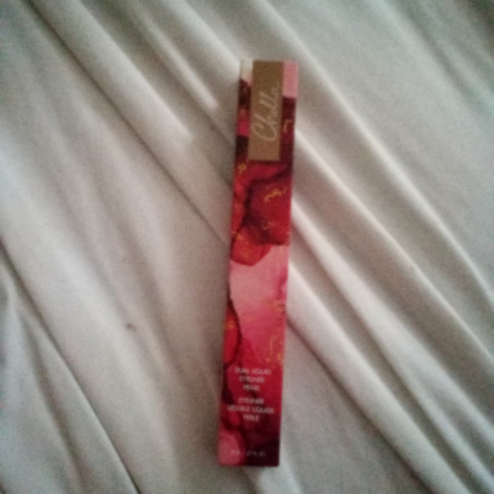 Chella Dual Liquid Eyeliner
